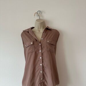 Women's Sleeveless Button-Up Top - Brown